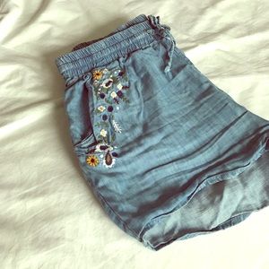 Embroidered shorts